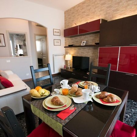 Апартаменты A Casa Di Simone A Виареджо Экстерьер фото