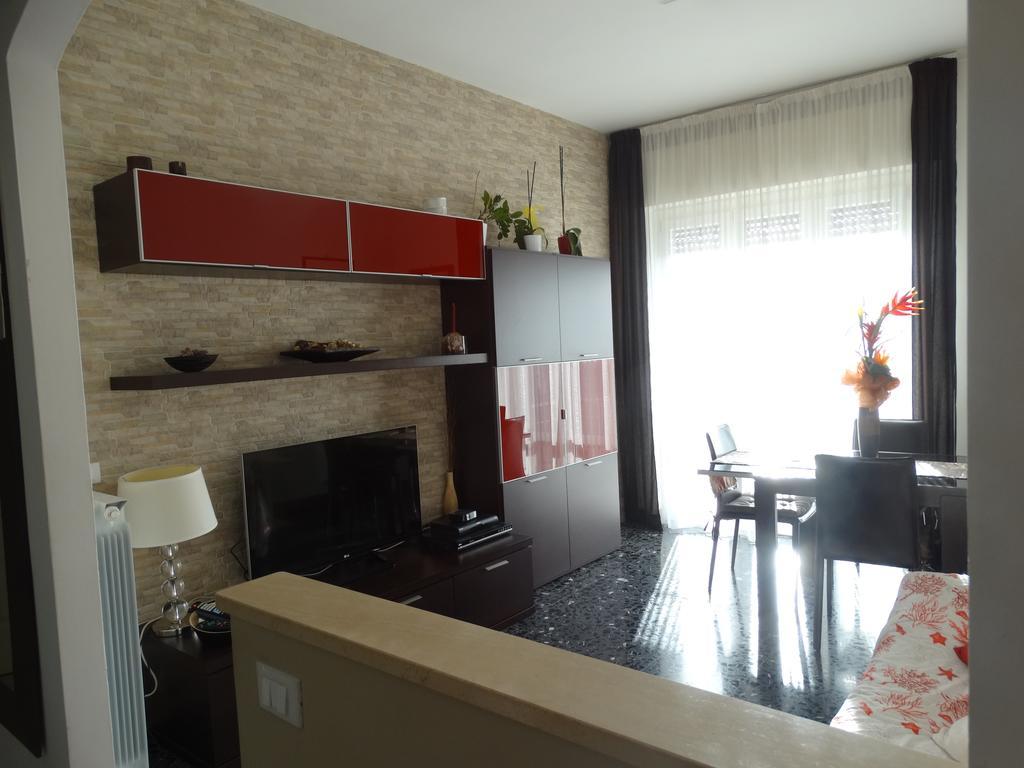 Апартаменты A Casa Di Simone A Виареджо Экстерьер фото