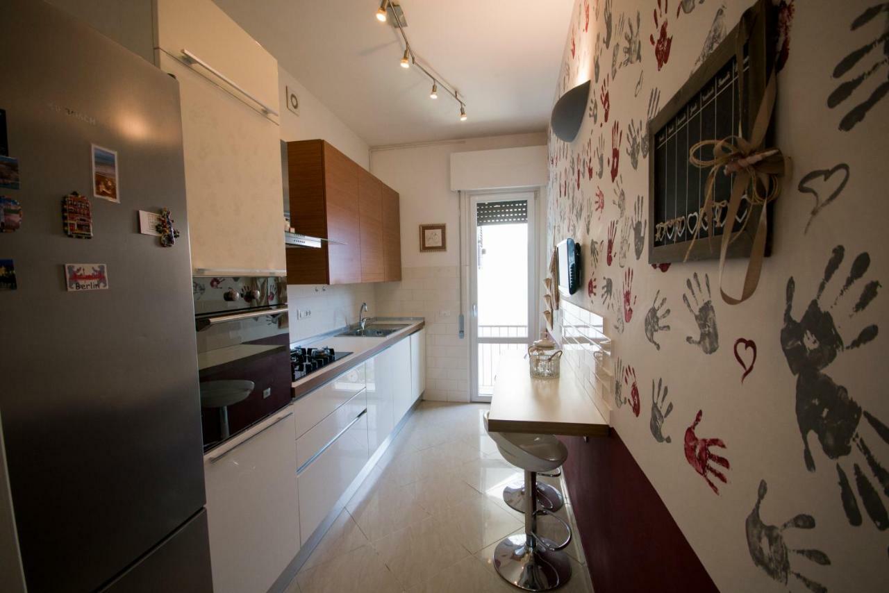 Апартаменты A Casa Di Simone A Виареджо Экстерьер фото